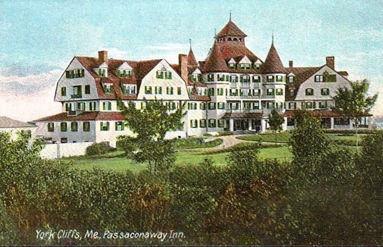 Passaconaway Building Postcard